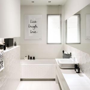 White Décor Hexagonal